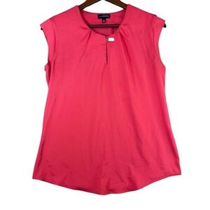 The Limited Red Capped Sleeve Blouse with Gold Clasp XS